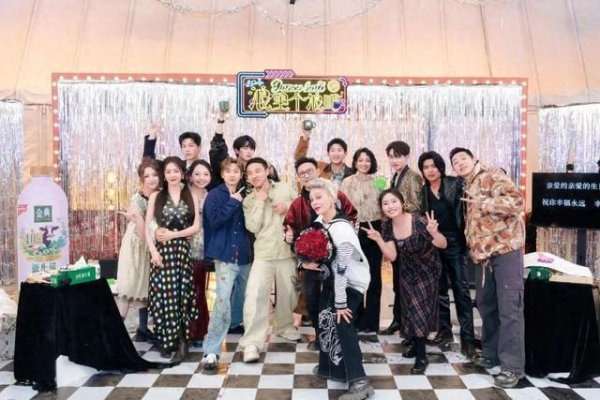 启云科技 汪峰《桃花坞》牵手宁静！网友：难怪章子怡选他