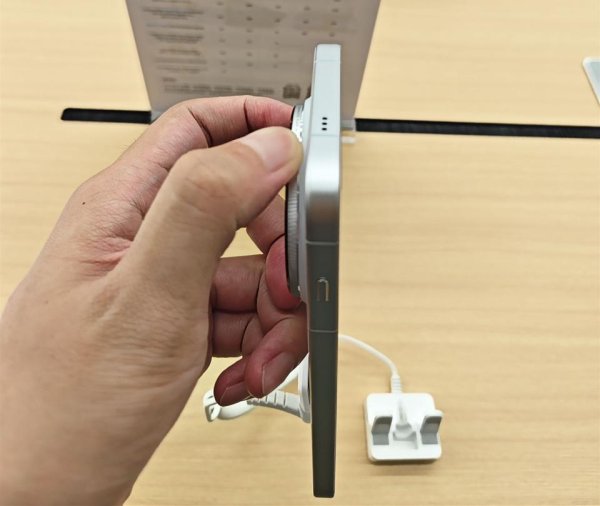 优优配送版 vivo X300系列线下体验：上手后，不吐不快！